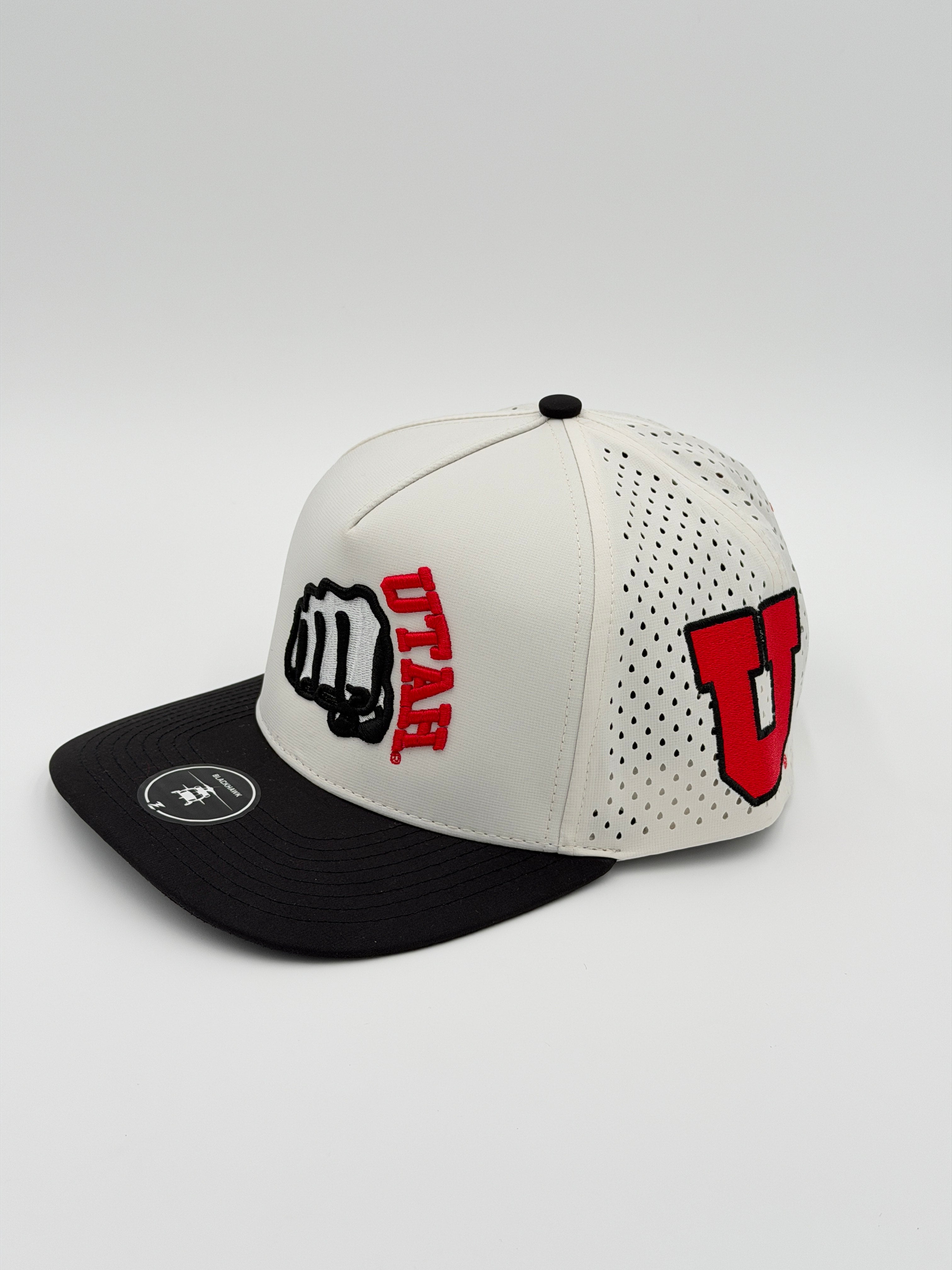 OFFICIAL U OF U WHITE W/BLACK BRIM BLACKHAWK HAT