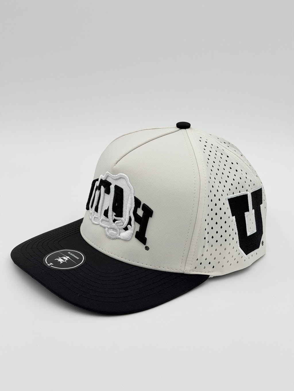 OFFICIAL U OF U WHITE W/BLACK BRIM BLACKHAWK HAT