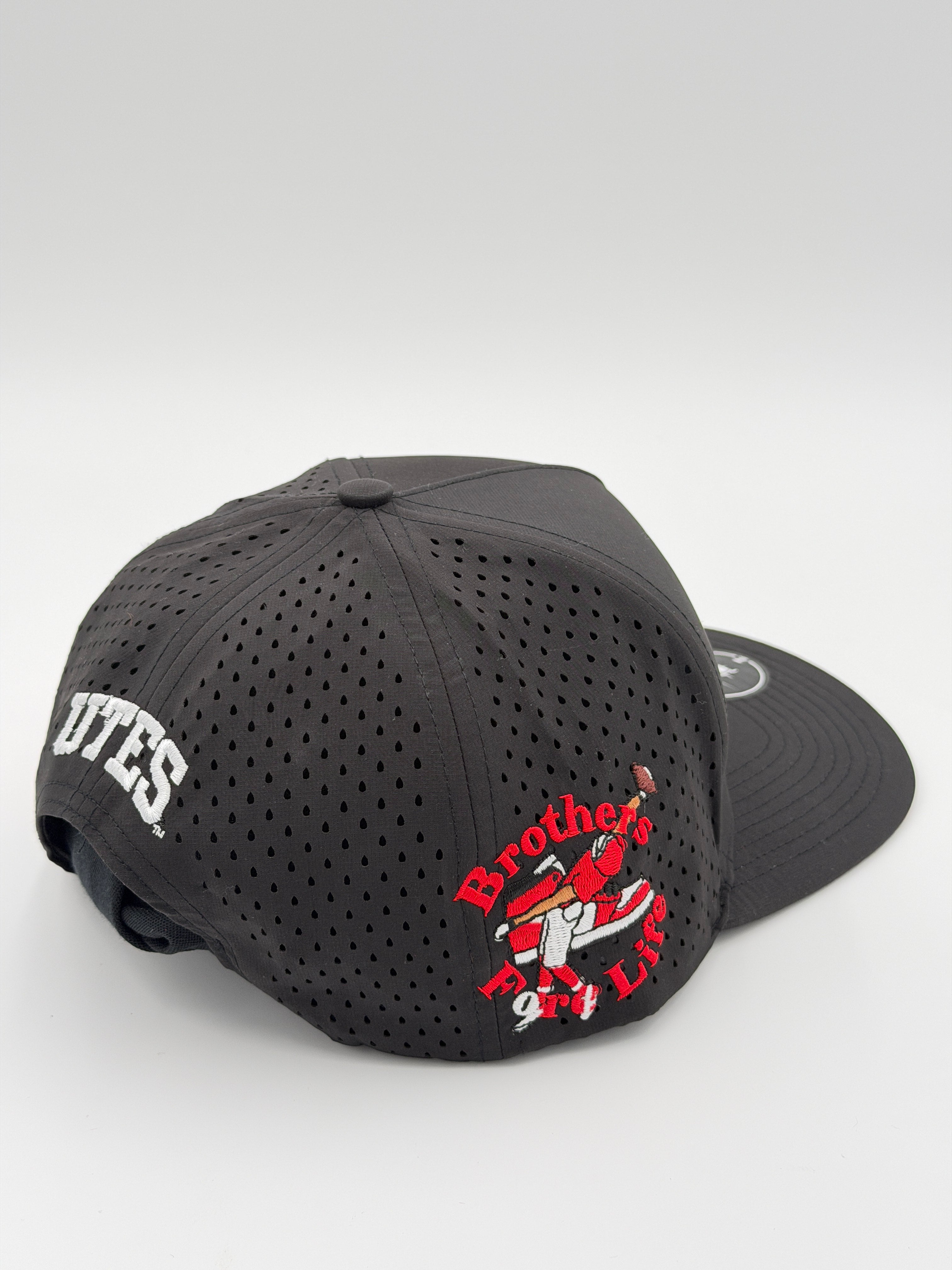 OFFICIAL U OF U BLACK BLACKHAWK HAT