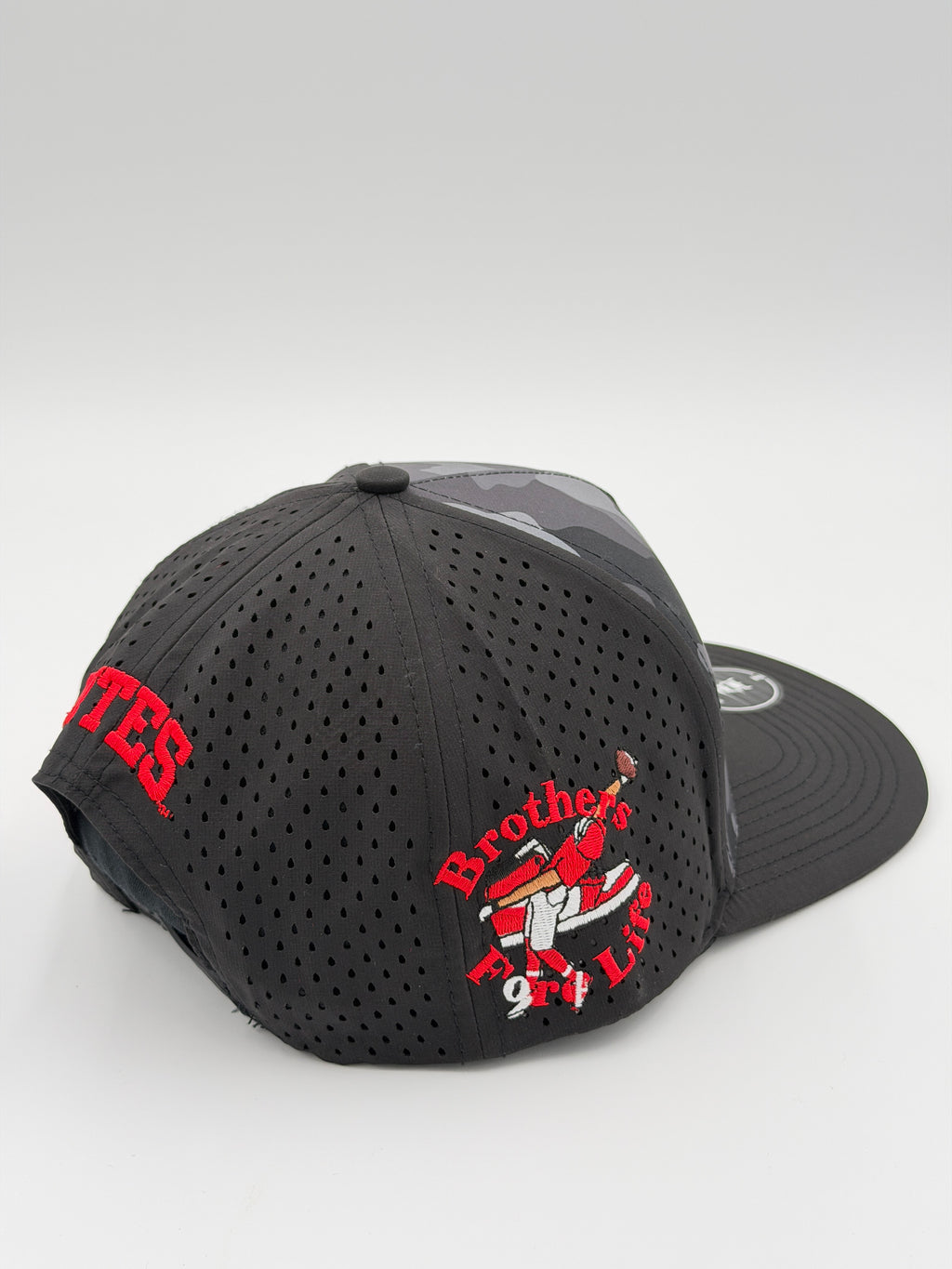 OFFICIAL U OF U BLACK CAMO BLACKHAWK HAT