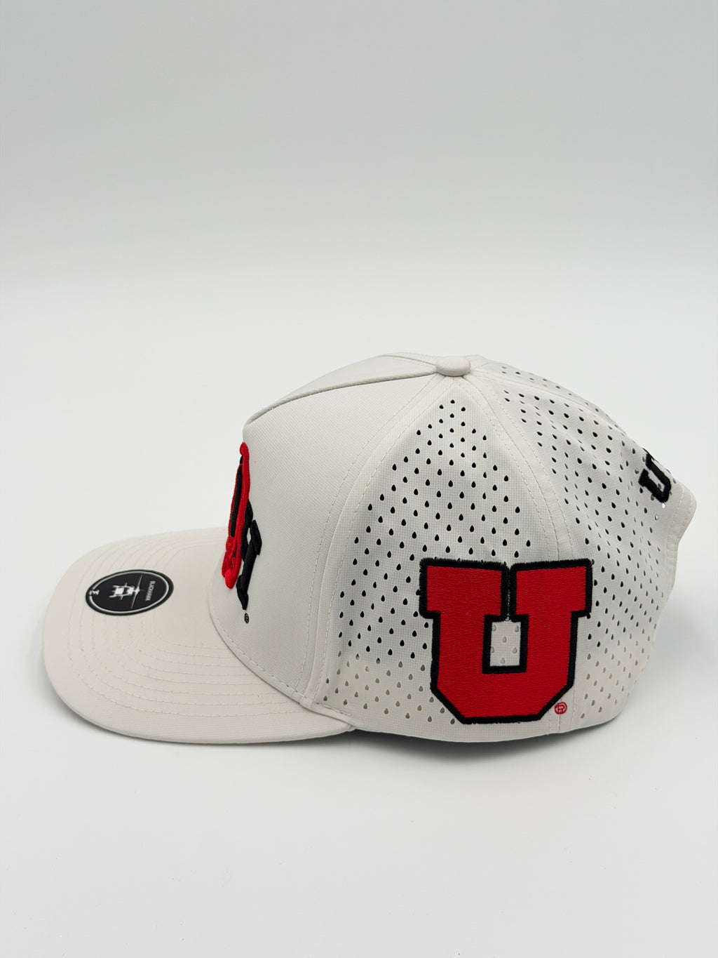 OFFICIAL U OF U WHITE BLACKHAWK HAT