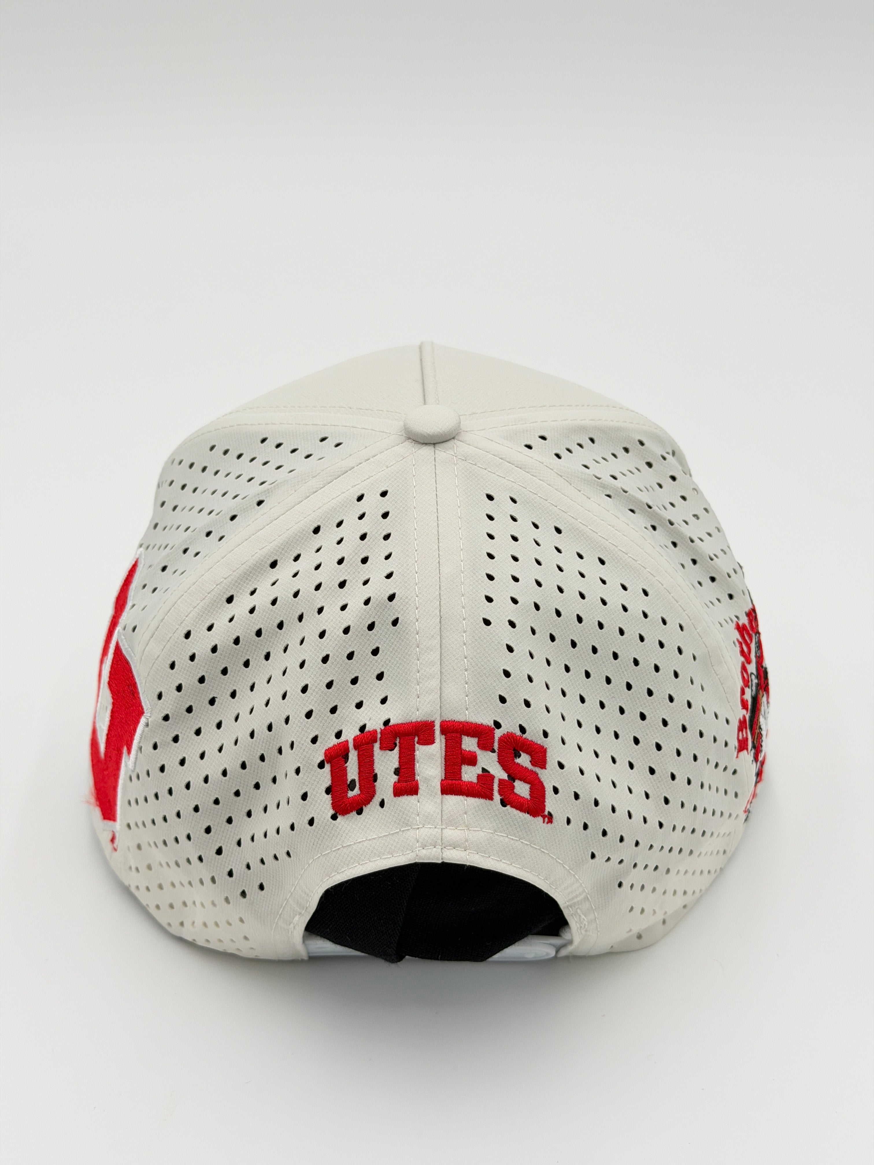 OFFICIAL U OF U WHITE BLACKHAWK HAT