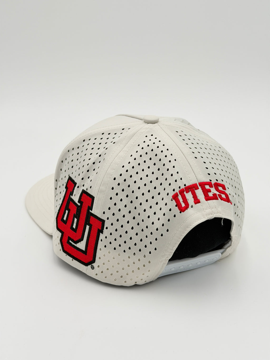 OFFICIAL U OF U WHITE BLACKHAWK HAT