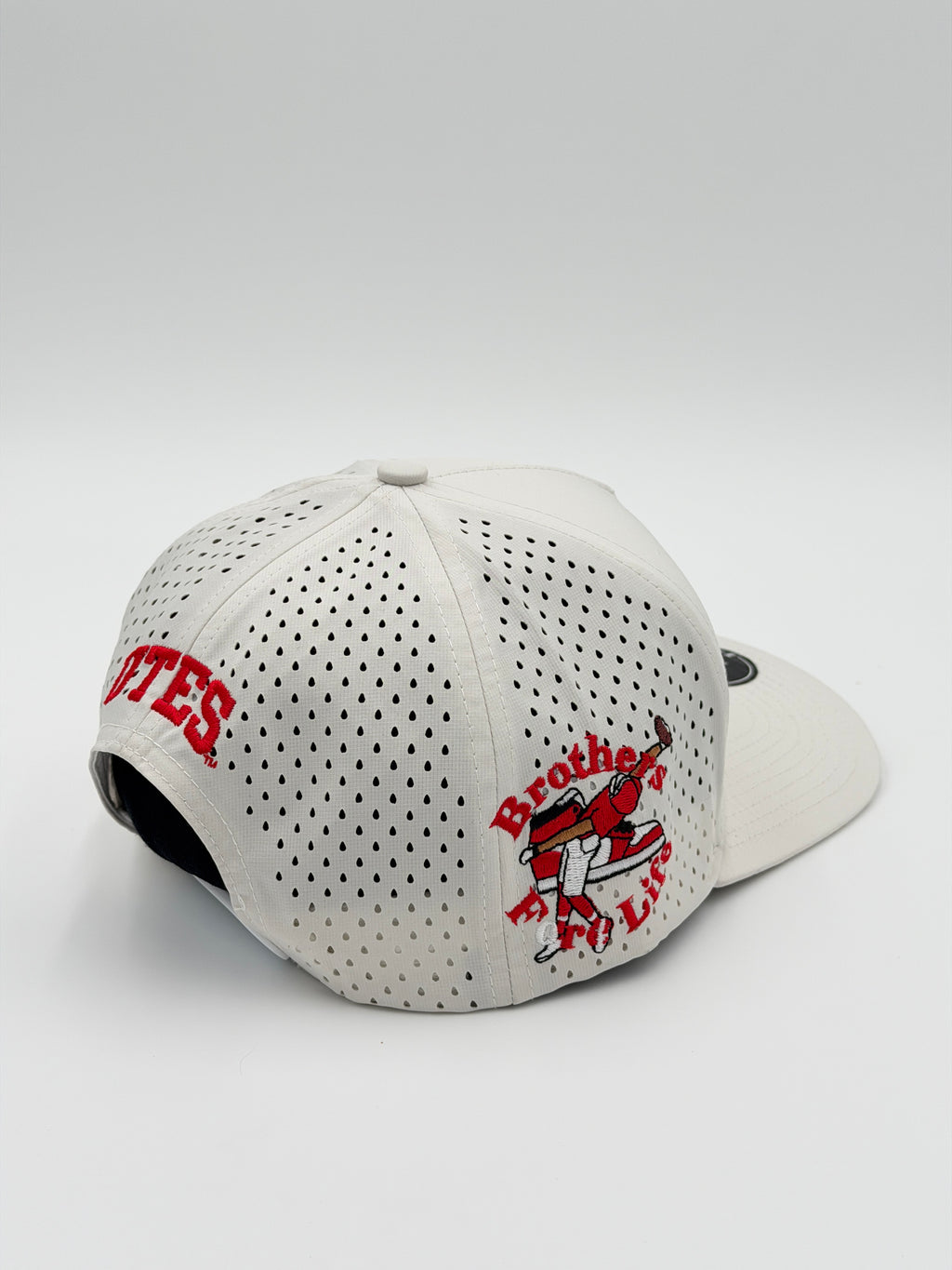 OFFICIAL U OF U WHITE BLACKHAWK HAT