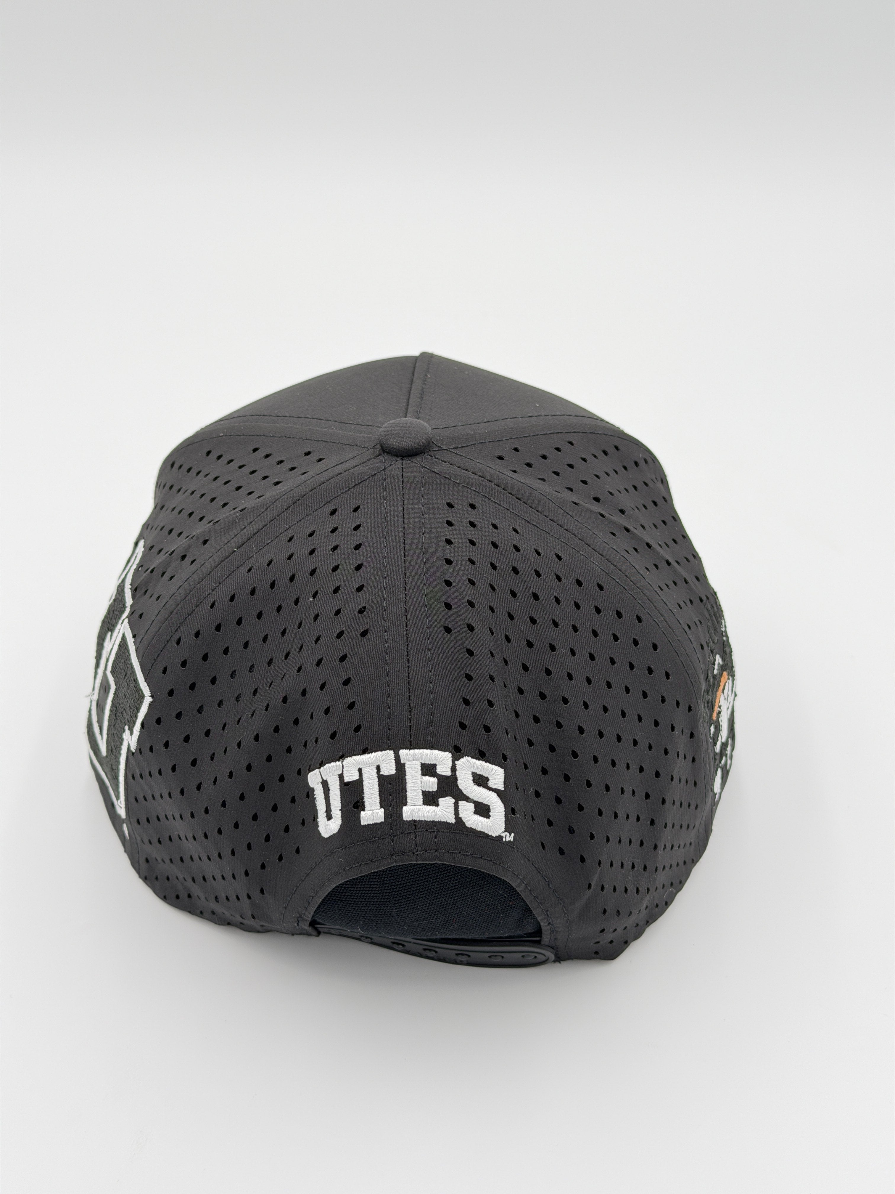OFFICIAL LICENSED U OF U BLACK BLACKHAWK HAT