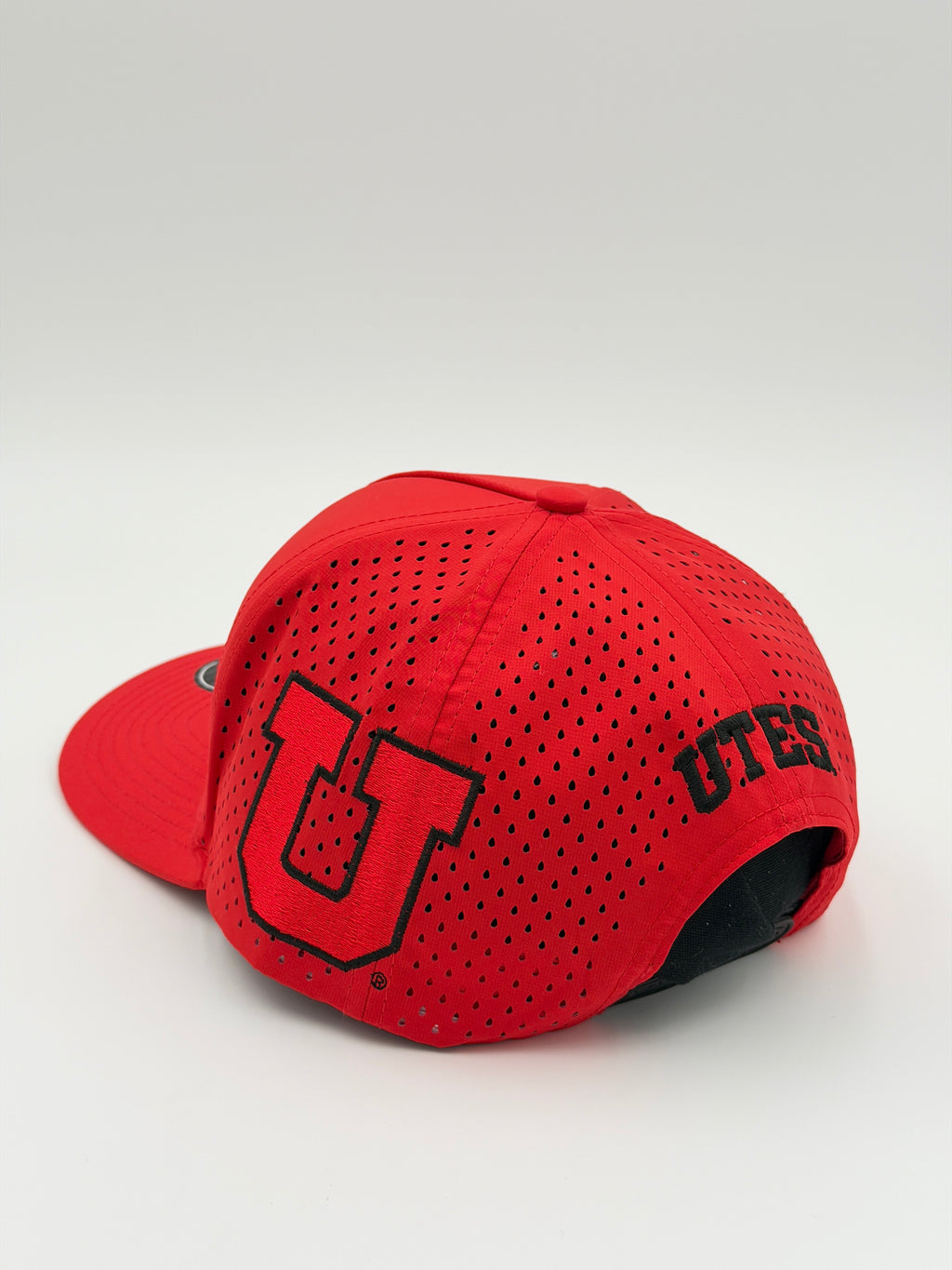 OFFICIAL LICENSED U OF U RED BLACKHAWK HAT