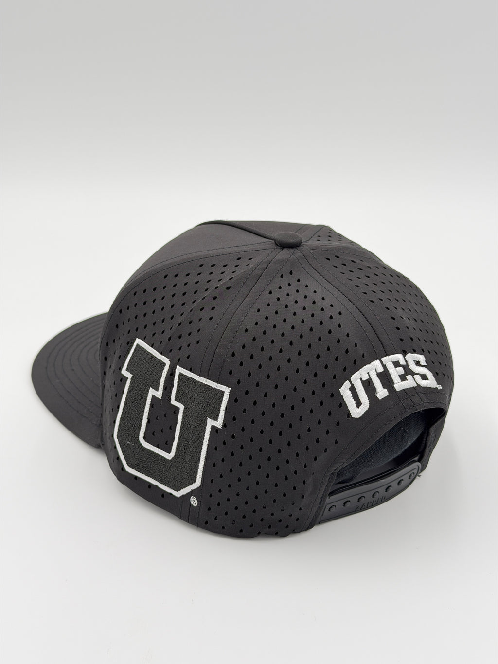 OFFICIAL LICENSED U OF U BLACK BLACKHAWK HAT