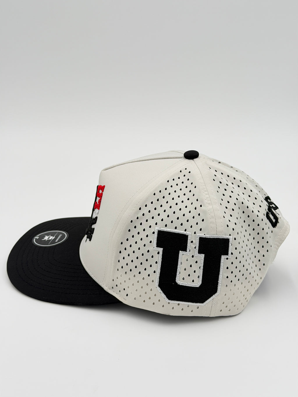 OFFICIAL LICENSED U OF U WHITE W/BLACK BRIM BLACKHAWK HAT